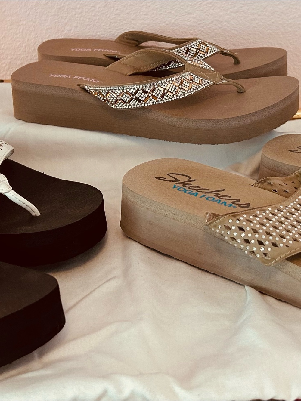 3-Pairs of Skechers Women's thongs! Bundle! - Picture 5 of 5